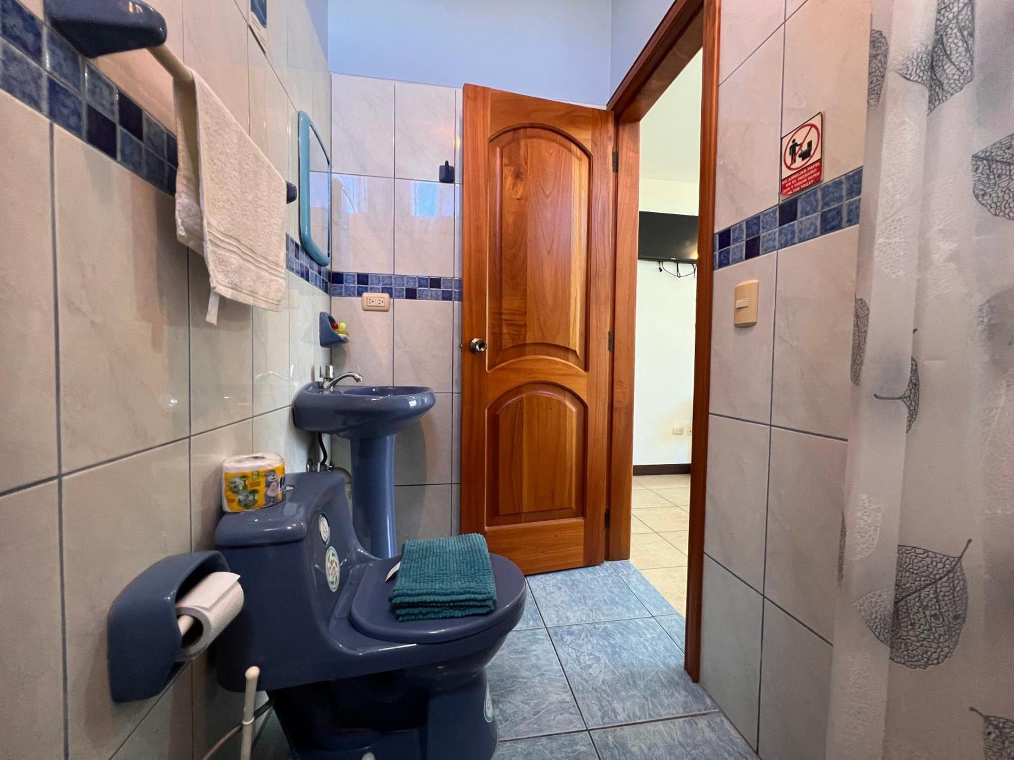 Hostal Casa Cascada Puerto Ayora  Ngoại thất bức ảnh
